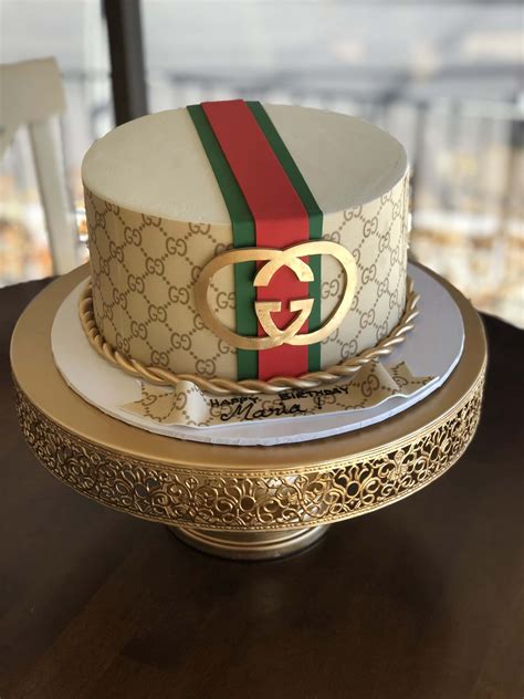 gucci birthday cake designs